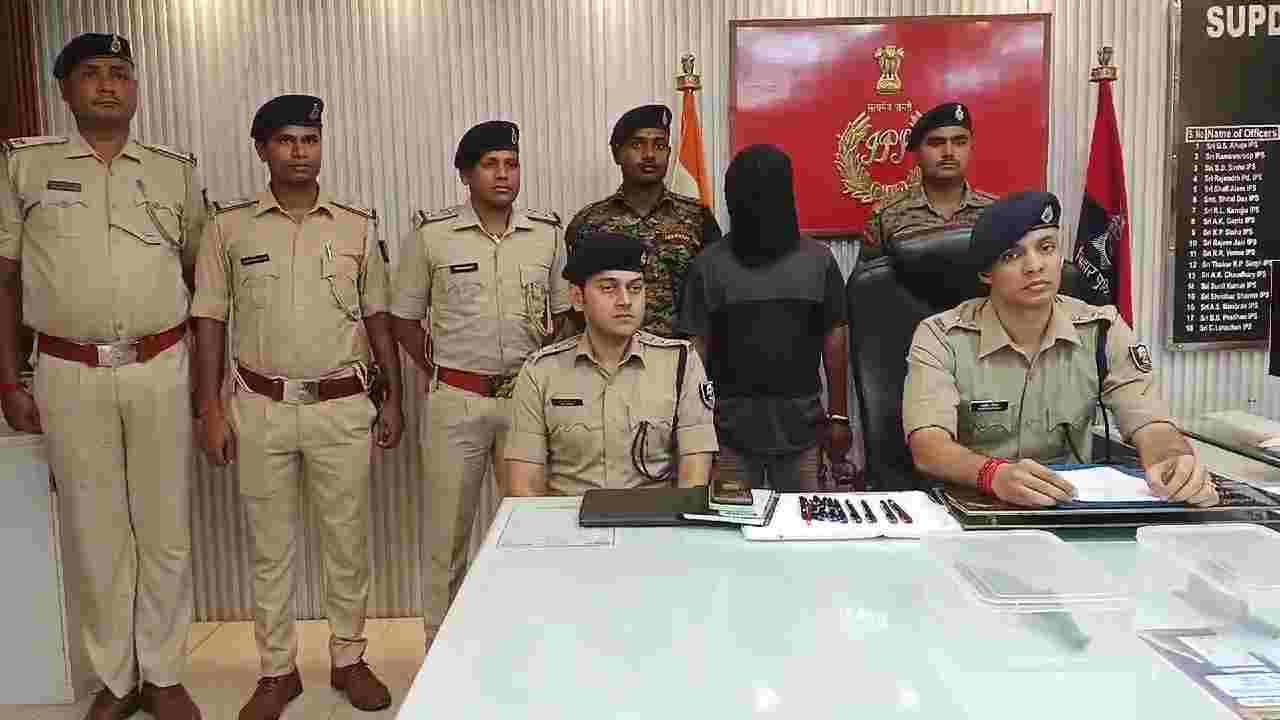 जमीनी विवाद में किसी बड़ी घटना को अंजाम देने के फिराक में थे बदमाश,पुलिस ने कर लिया गिरफ्तार
